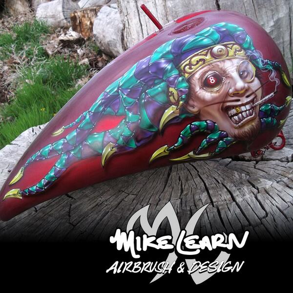 LearnAirbrush's tweet photo. #mikelearn #airbrushart The Joker #custompaint! Visit us at http://t.co/37AEaDvqrC. #motorcycle #mural #art http://t.co/oek00ZDMqr