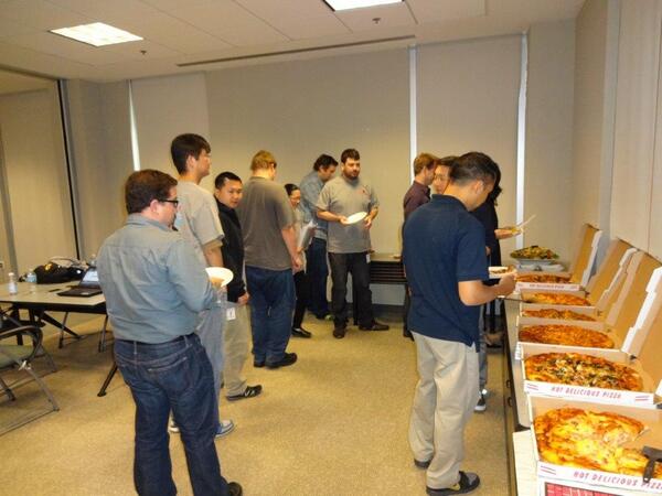 msgpdhackday's tweet image. Queuing up for pizza in Costa Mesa #msgpdhackday2014