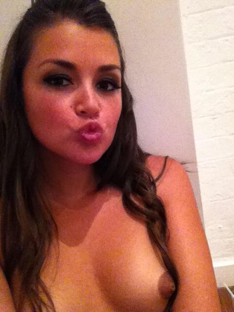 #muah !! http://t.co/XAQY8J9PTT<a href="/tag/muah"class="tags">#muah</a>