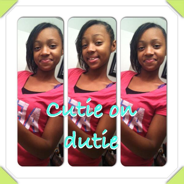 Princess_Myia's tweet photo. It ain't nothin but to cut that bissshh off http://t.co/kdmk48bc4w