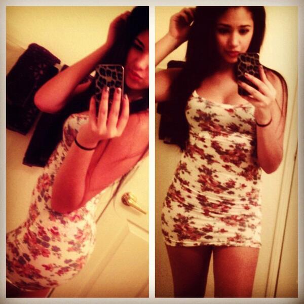 IzzyVargasDRP's tweet photo. Floral print. #Swaggy http://t.co/Nb66tbcKki