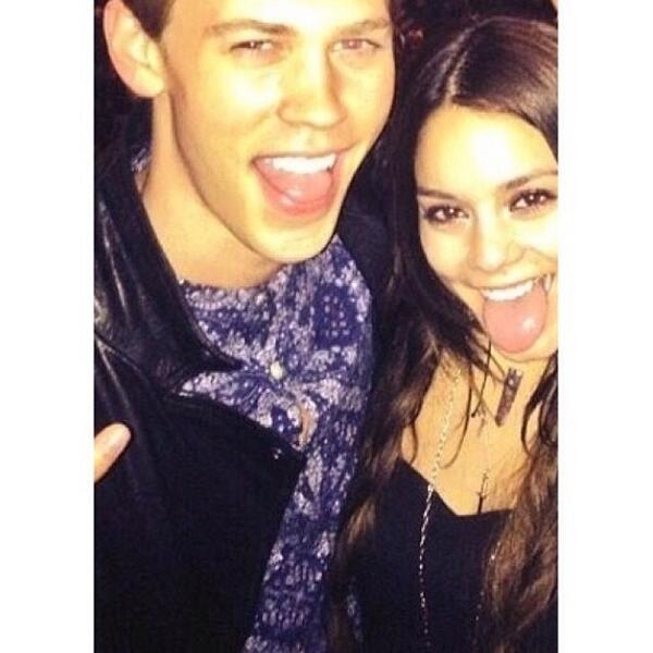 FradingButler's tweet image. Selfies with the one and only, the famous, the most sexiest #Hudgens