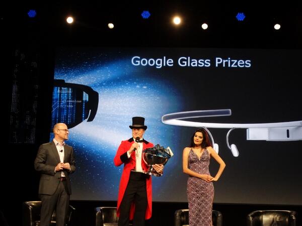 MeghaSarathy's tweet image. #EMCIsilon's CEO Bill Richter concluded the session with a BANG! A rocking keynote for an amazing audience! @EMCworld