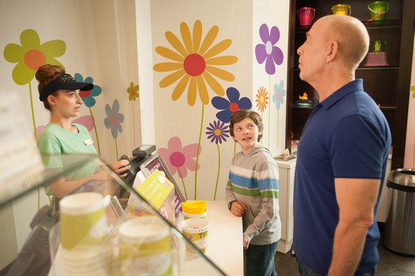 Get that fro yo to go and rewatch last night's #GrowingUpFisher: bit.ly/growingupfishe…