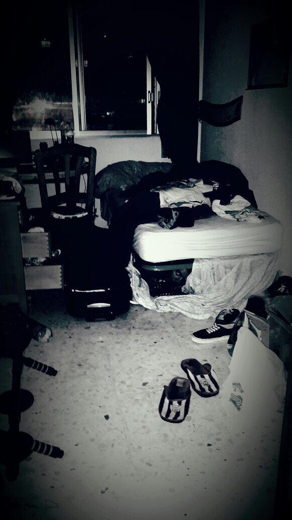 paku_yufera10's tweet photo. retweet si lo has visto!jajajajaja http://t.co/1jC7ufw4l7