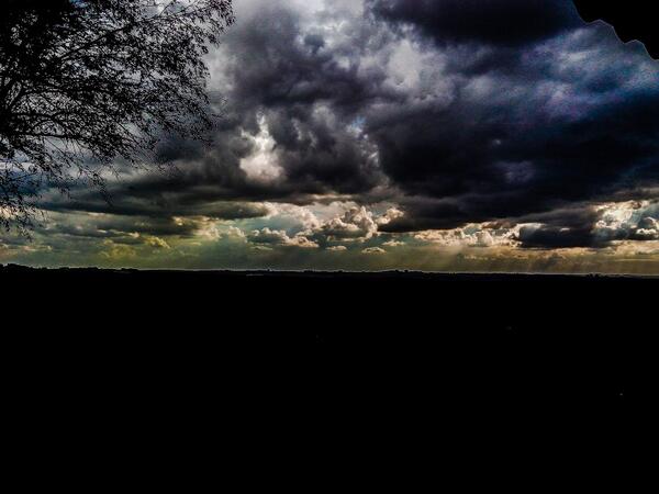 leonardokunert's tweet photo. Trampo na tarde rendendo foto iwueieueiu #work #coxilha #depression http://t.co/5gIooQarKk