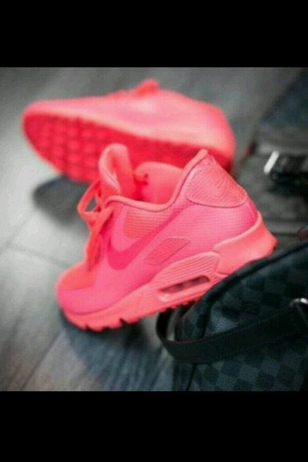 FASHIONMARCAS tweet picture