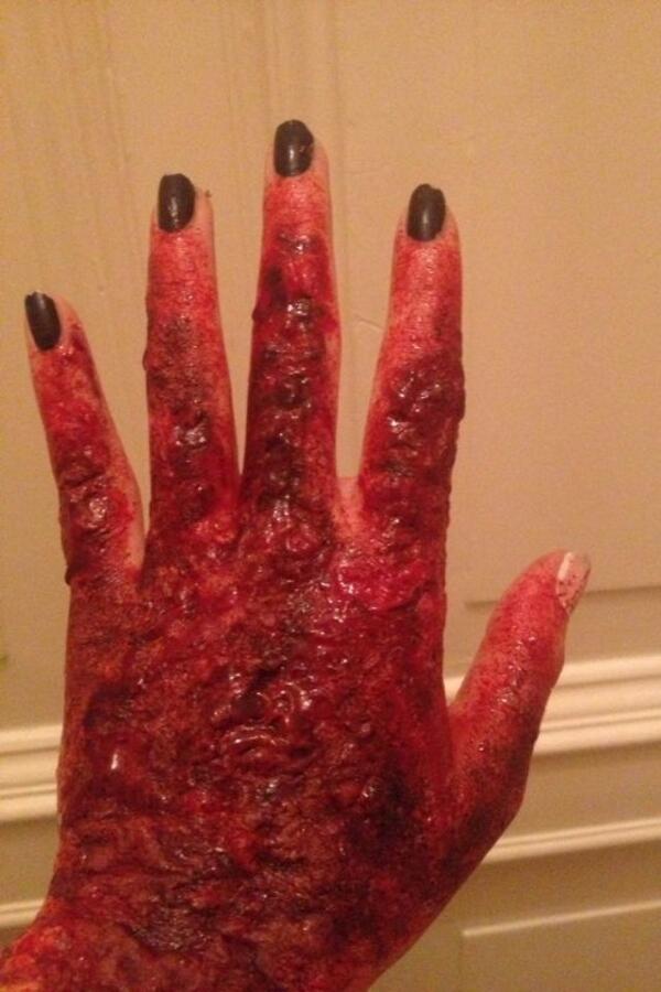 Horror_Makeup_'s tweet photo. 😞 http://t.co/71xkL2GGMv
