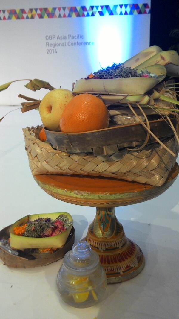 MaryatiAbdullah's tweet image. in the spirit of conciousness, we send greeting from #OGPBali to #OGPDublin  @opengovpart enjoy a such energize mtg!