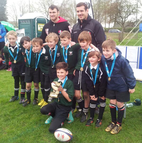 MoveMoreCIO's tweet image. Thanks @twirlerjonesy Carrant Brook primary winning the tag rugby trophy #samekit