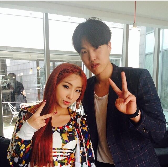 BnG_NxDCEAA5q8e.jpg:large