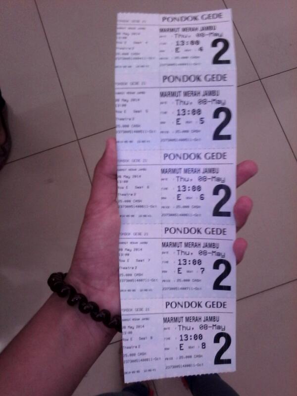 THENELWANS_FC's tweet photo. Yeyy aku dah nonton filmnya dah keren abizzzz @chris_nelwan @radityadika @THENELWANS http://t.co/DNjeoEUz85