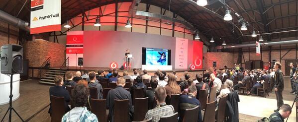 bertrandcarton's tweet image. Watching @andytouch introducing @unity3d new GUI system at #DigitalDragons in Krakow, Poland.