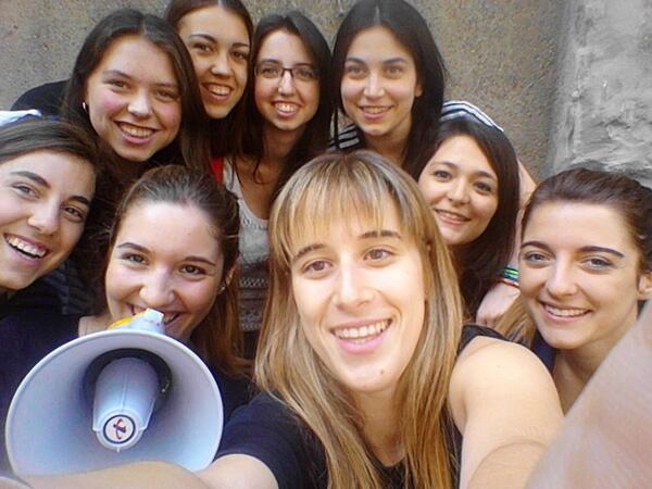 berttta3's tweet photo. Vamoos! De mimiqueo que te veoo #elpatiobert #basurama #infantil http://t.co/U0ZZD6YzSl