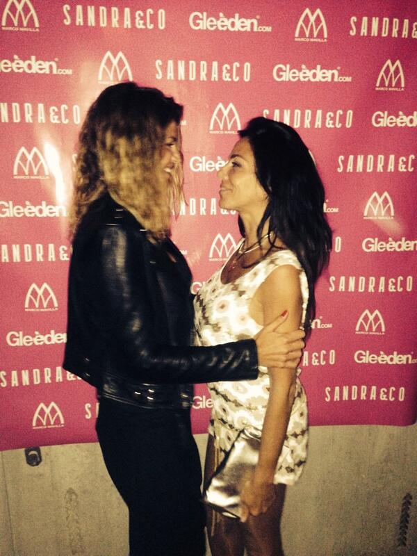 Happy bday ma Sandra chérie! @sandraandcoparis Merci a Gleeden!