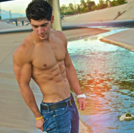 TioOrgasmico's tweet photo. http://t.co/d9d9rhR2lK