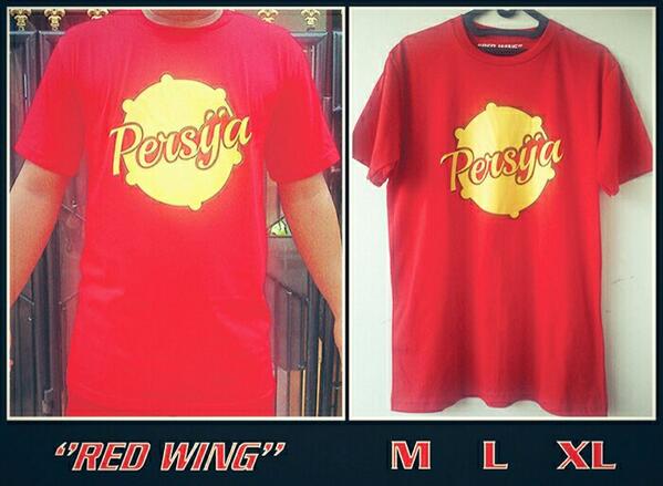 Persija maen cakep di Bandung. Biar tambah cakep beli ni kaos. M, L, XL | 80K | 085697231673. Jidat makin mencilak.