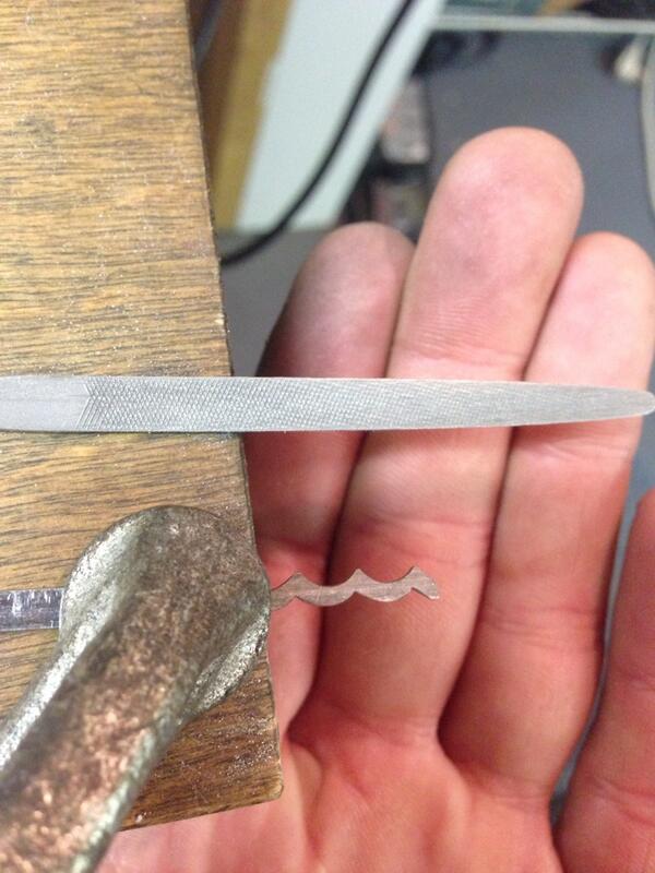 onithius's tweet image. Hand filing a new set!!
#lockpicks #onithiuslockpicks