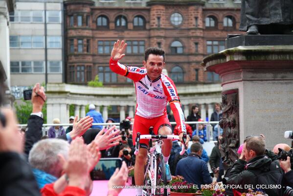 <a href="/PuritoRodriguez/">Joaquim Rodríguez</a> un saludo Chaval ! <a href="/katushacycling/">KATUSHA</a> <a href="/canyon_bikes/">Canyon Bicycles</a> <a href="/katushateam_ru/">Команда КАТЮША</a> #Giro