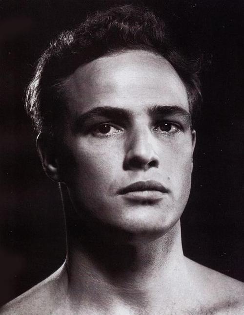 Amazing Historical Photo of Marlon Brando  in 1950 