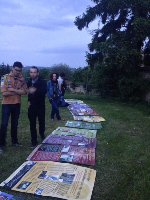 EEIF_officiel's tweet photo. Briefing de l'activité sur les génocides pour les @EP_YouthEvent en @ScoutismeFR http://t.co/nZHMfZVjI8