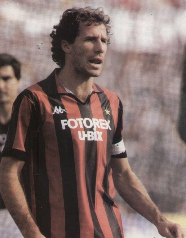 Buon compleanno al Capitano Franco Baresi...#Captain #Legend <a href="/FBaresi/">Franco Baresi</a> <a href="/acmilan/">AC Milan</a>