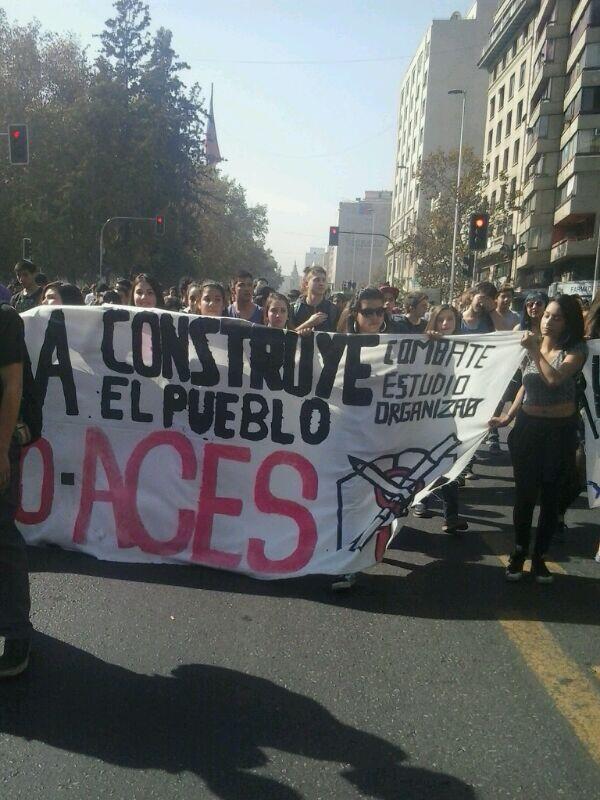 AcesChile's tweet photo. Hay programa de educación q no tiene claridades ni consensos, nosotros estamos claros y las demandas son históricas! http://t.co/V9TNuJGjSp