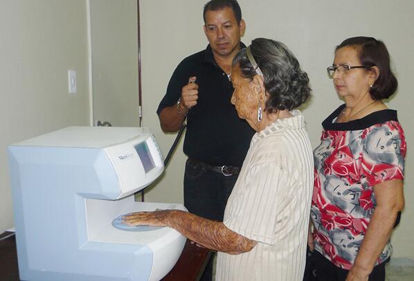 ipsez's tweet photo. Jornada de Despistaje de Osteopenia Y Osteoporosis. 82 Socios atendidos y se le entrego su inicio de tratamiento http://t.co/syjeQ6W60s