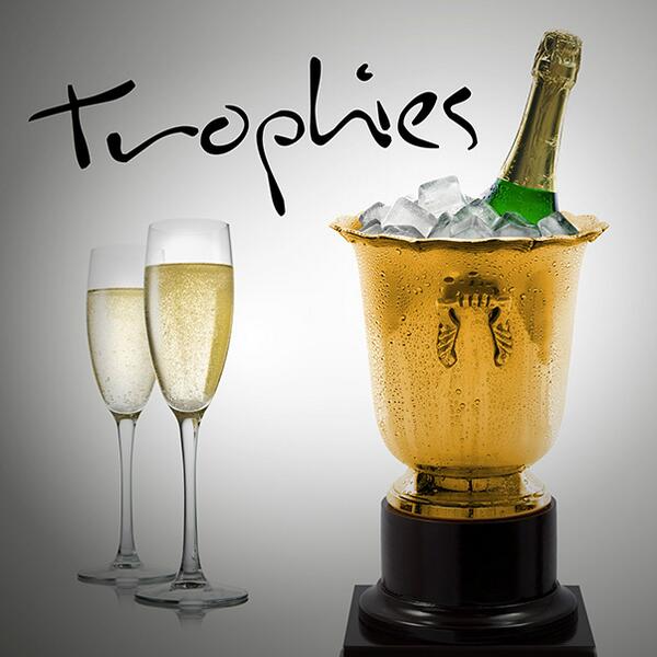 FirstCom_Music's tweet image. Are you Aubsessed with Drake? Check out this artist inspiring track from #FirstCom: bit.ly/GAL-032 (Track #1)