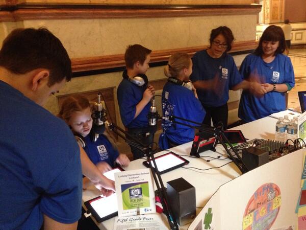 DominicManola's tweet image. Learning about @FifthGradeFever and their online radio show! #leydenpride #Tech2014