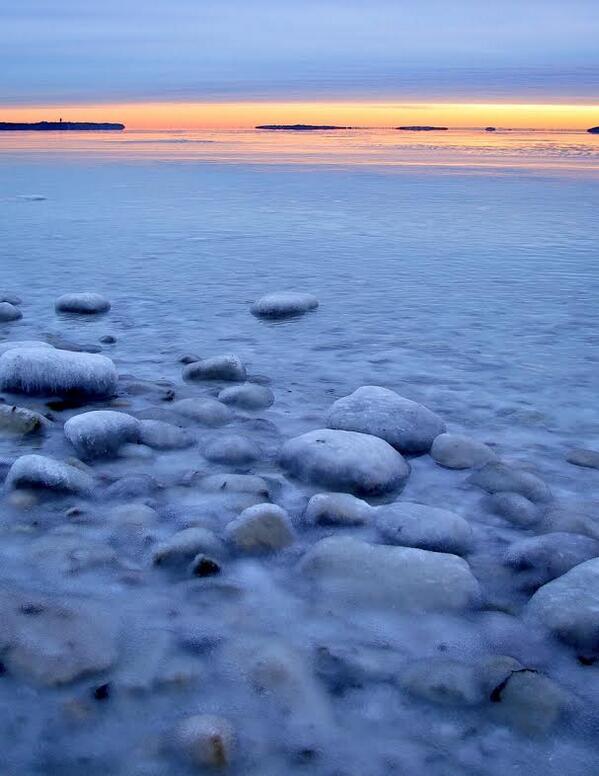 PhotoWeekLowell's tweet image. Frozen Quincy Bay-Janice Lind. Photo @WhistlerLowell-My New England Sat 5/17, 2-4 pm