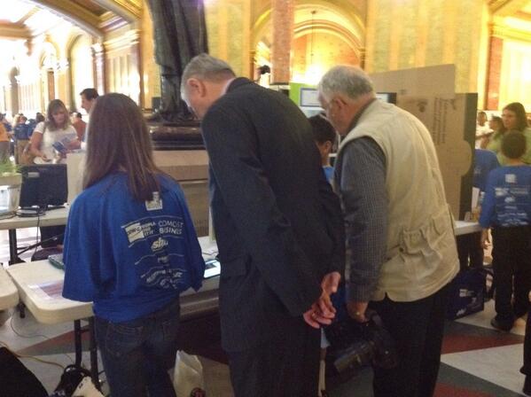 McDole4Tweets's tweet image. Ss meeting with the politicians talking tech! #kaneland302  #iltech2014