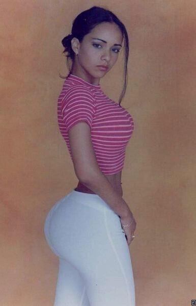 FunLovinGirls's tweet photo. Shape http://t.co/2pTVk1BRp0