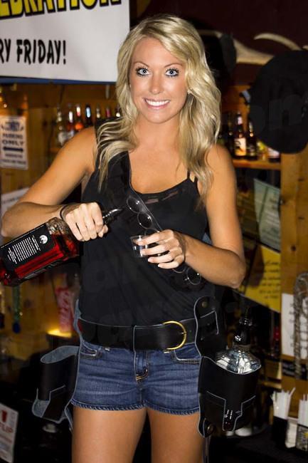 CUSaloon's tweet image. Tonight is the start of our customer appreciation weekend! Get $1 off all mixed drinks!