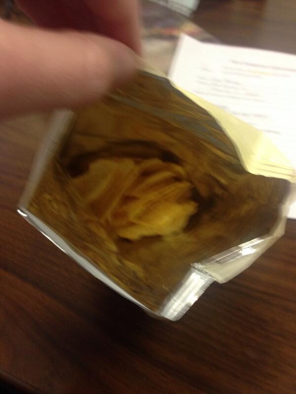 Thanks for scenting my bag of air with 6 barbecue chips @LAYS #expensiveair