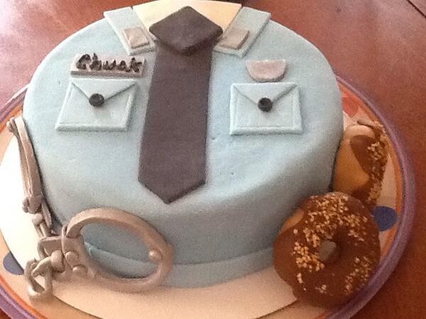 gtuzz7's tweet image. My sons b - day cake,happy 20th Chuckie !