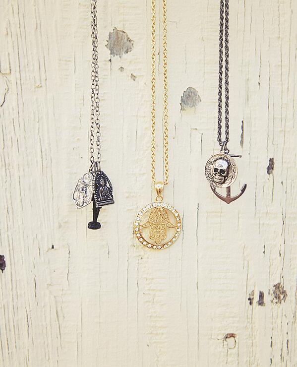 rue21's tweet photo. Stack 'em up with #CarbonElements #accessories http://t.co/lXjRwG1WZO http://t.co/Rtk26YNlKY