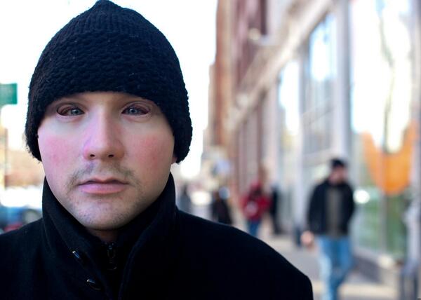 CNET's tweet image. This anti-surveillance mask lets you pass as someone else cnet.co/1mGQSyh