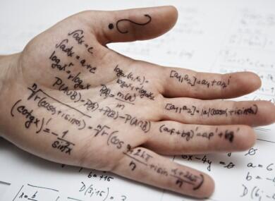 LifeHackingTips's tweet image. Never get caught cheating again ✅ 👌  bit.ly/1jgZh9a