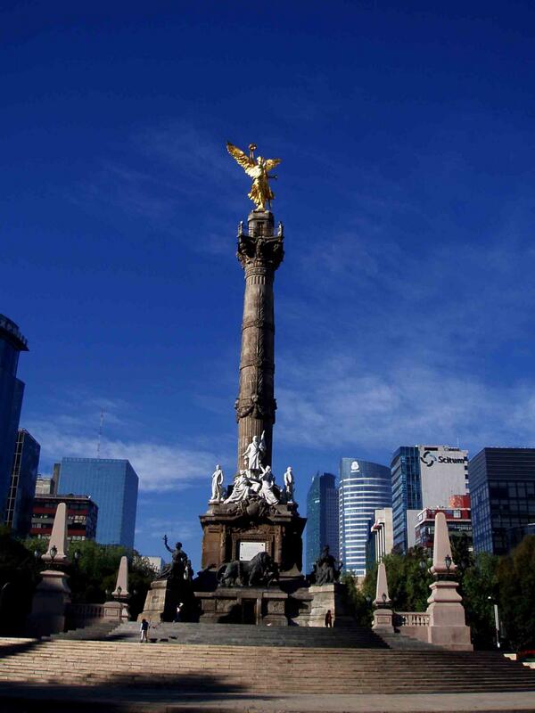 VIVOS's tweet photo. Todos #Vivos despues del #Temblor #Mexico ! Gracias a #Dios ! http://t.co/CKpfvz5IKg