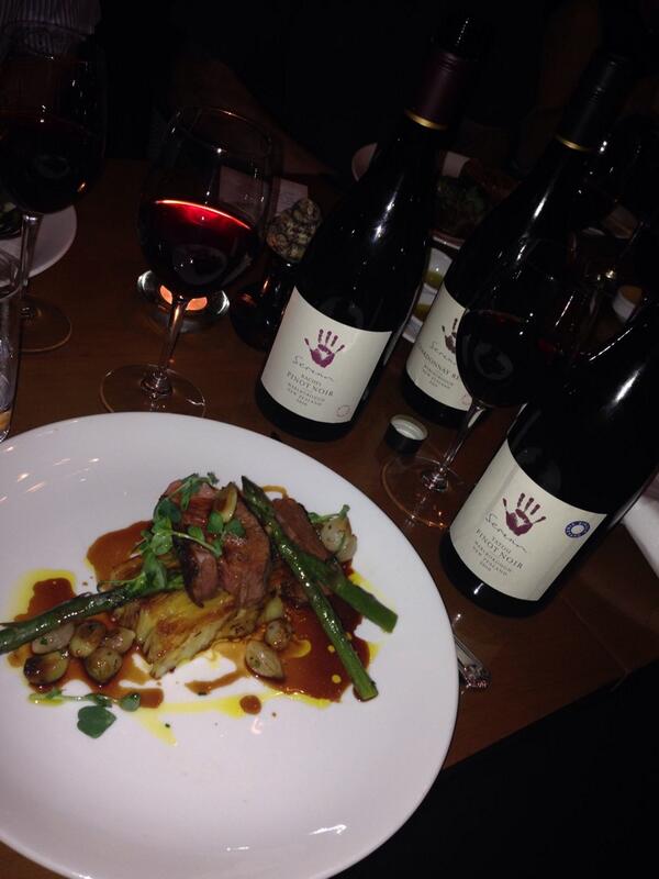 Beautiful dinner tonight w <a href="/wine_utopia/">Wine Utopia</a> + <a href="/RVarmitwines/">Richard Volpi</a> <a href="/seresinestate/">Seresin Estate</a> Rachel + Tatou PN's stunning with lamb #nzwine