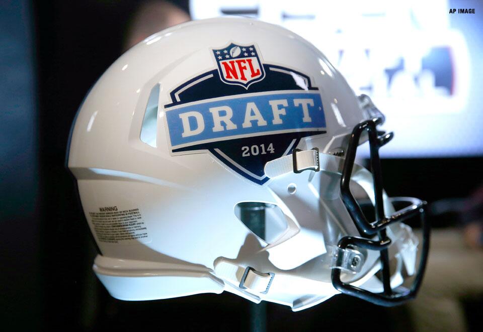 Raiders's tweet image. Your guide to the 2014 #RaidersDraft Digital Media coverage: bit.ly/draftcoverage