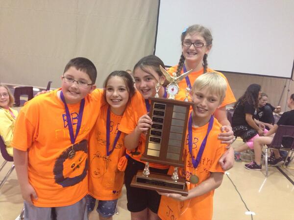 annfeldmann1's tweet photo. And the Birchcrest Brainiacs were the winners of #operationread today! #bpsne http://t.co/qNsbBOZe8r