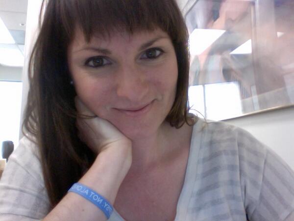 Sporting my #NARCOLEPSY: NOT ALONE bracelet with #pride! I've already had a few great conversations bc of it!