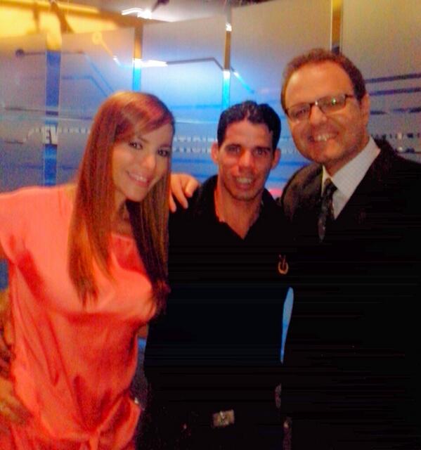 Con la Preciiosa <a href="/ENDRINAYEPEZVV/">Endrina Yepez</a> y el Compañero @EdurodriguezgVV 
Un Placer Trabajar con ustedes!