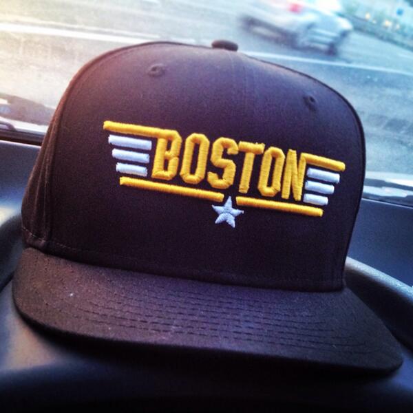 BostonArmy's tweet image. Got these #NewEra #Snapback hats in! Check the site soon to scoop one up.