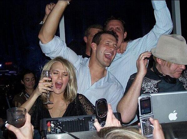 realtimwilliams's tweet photo. We now go live to the Tony Romo draft war room... #Cowboys #Manfall http://t.co/ysBCyiUItv