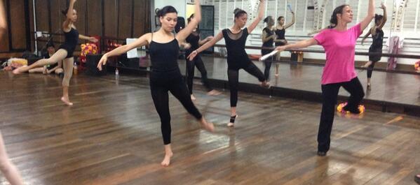 anarosadanza's tweet photo. @CulturaCampeche @OSCAM_ ensayando el DANZON DE NEREIDAS que presentaremos este 10 d mayo a cargo d mtra Helgar Brito http://t.co/5UteDUJOdZ