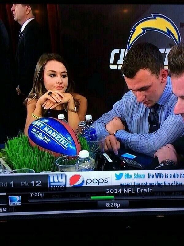 Johnny Manziel tweet media