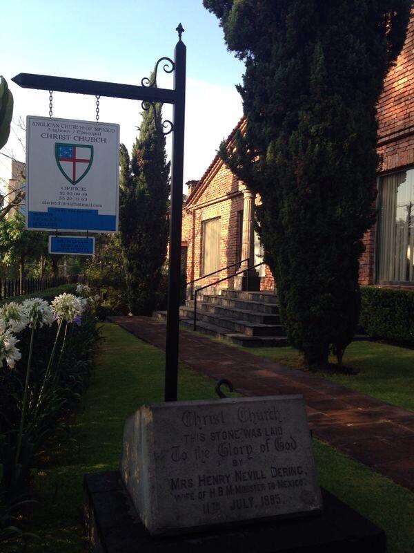 andreamg18's tweet photo. Iglesia Anglicana de México en la calle Montes Escandinavos #saborcristiano @Elnivel2 http://t.co/449jy53M9k